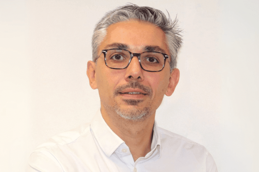 Portrait de Johan Rauscher, Directeur du déploiement des solutions de Chambre connectée chez Hoppen